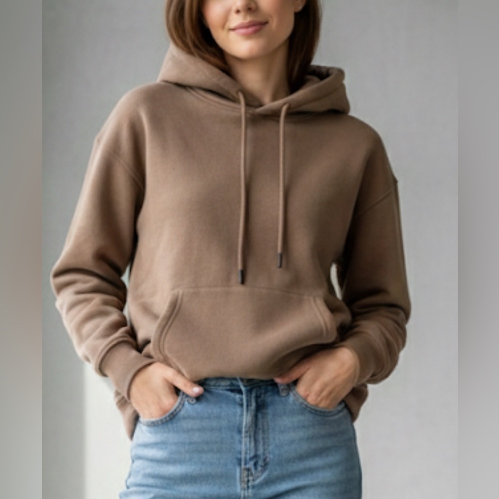 Cozy Brown Pullover Hoodie in Size Medium (S).